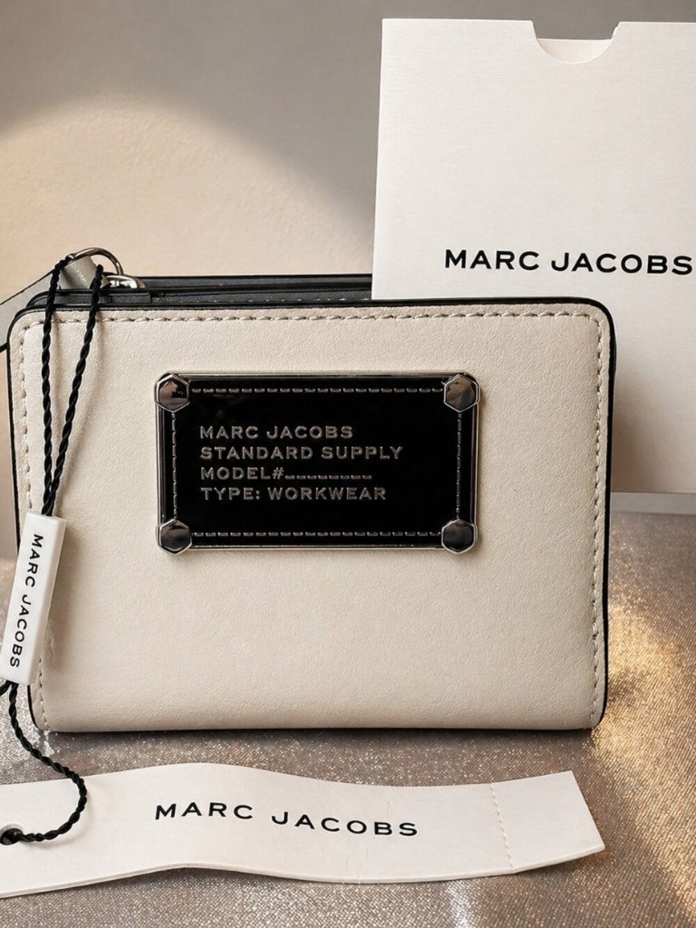 Marc Jacobs Standard Supply Workwear Wallet NWT Zip Bifold Card Holder